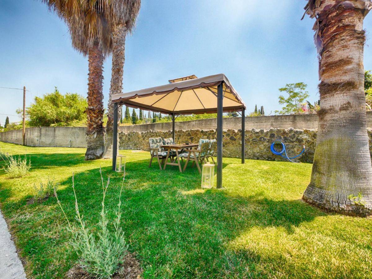 Cozy Family Friendly Apartment With Large Garden Close To Beaches - Dirella Kynopiástai 외부 사진