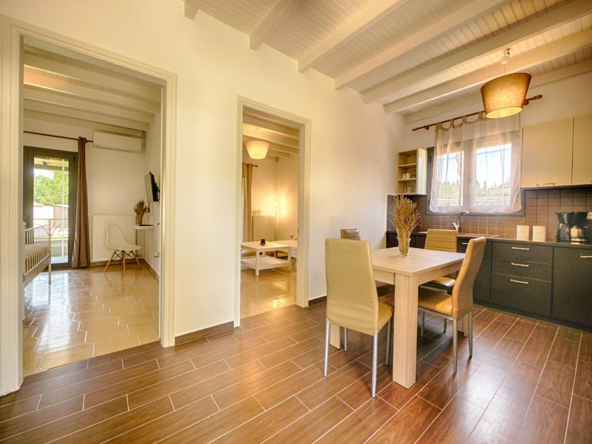 Cozy Family Friendly Apartment With Large Garden Close To Beaches - Dirella Kynopiástai 외부 사진