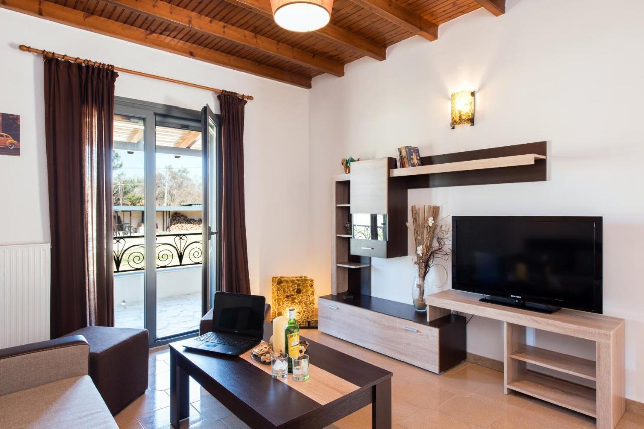 Cozy Family Friendly Apartment With Large Garden Close To Beaches - Dirella Kynopiástai 외부 사진